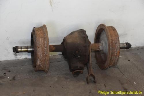 HS0 3703 (1)