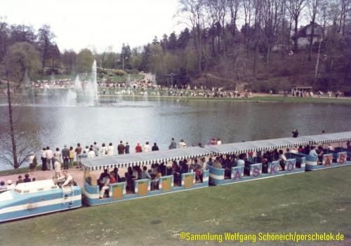 zug-blau-asko-schmidt2 (1)